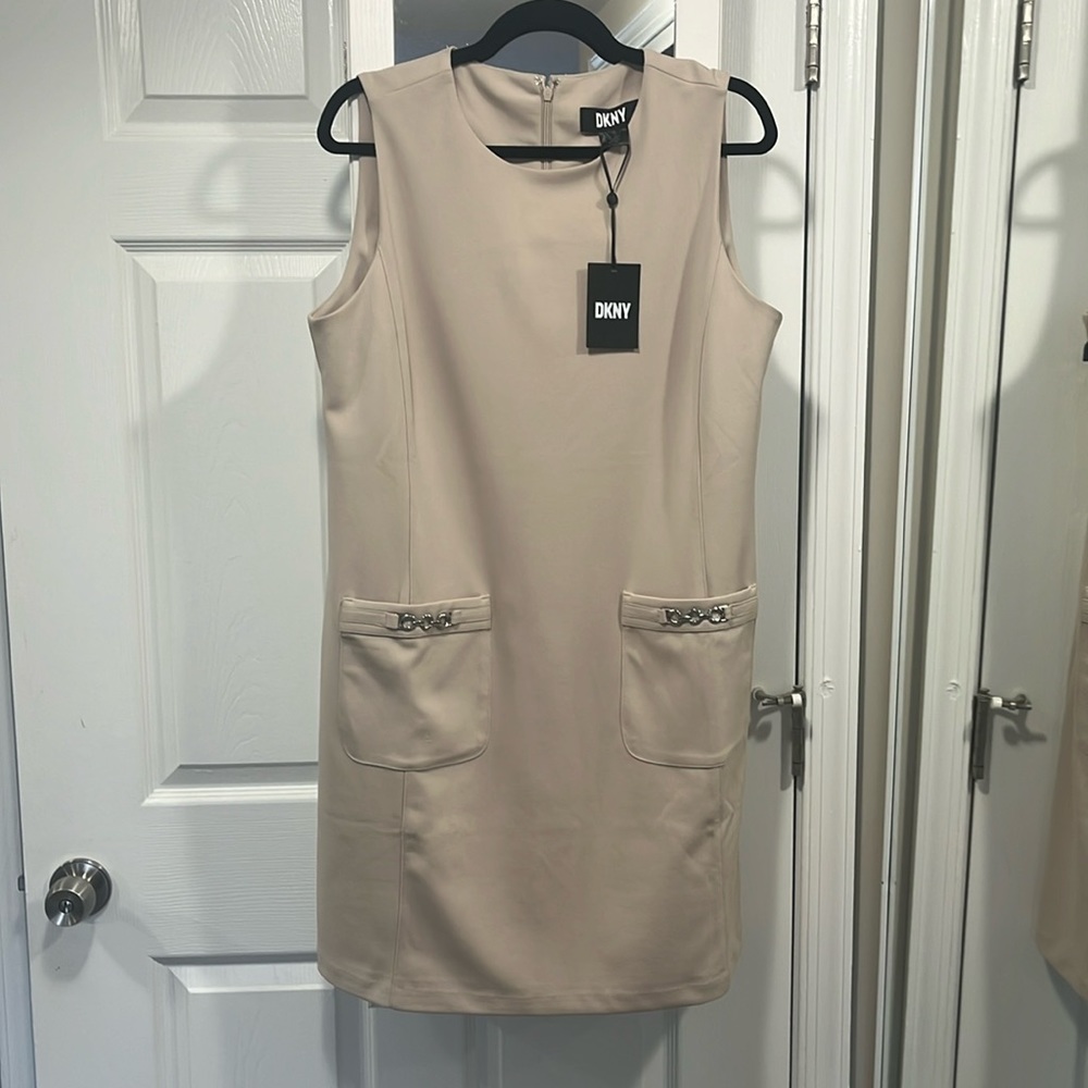 BNWT DKNY beige shift dress
